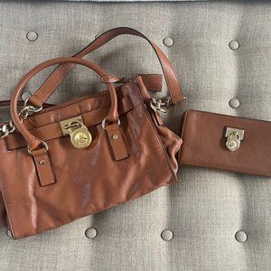 Michael Kors Hamilton Satchel with matching wallet clutch, cognac